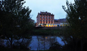 Гостиница Hotel Cavour  Риети